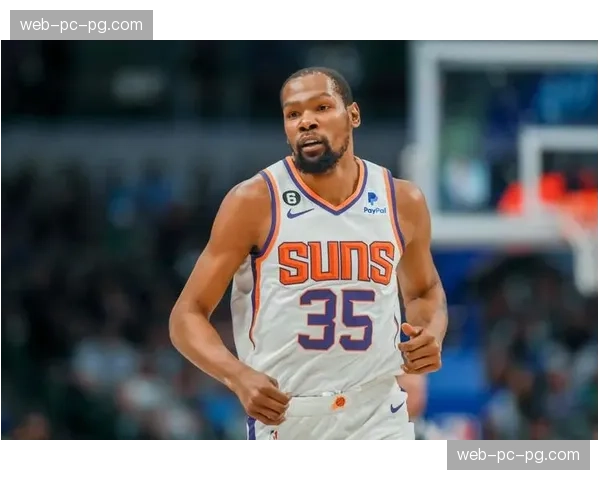 凯文·杜兰特超越摩西·马龙,升至NBA历史得分榜第九位 凯文·杜兰特超越摩西·马龙,升至NBA历史得分榜第九位
